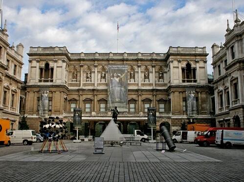 英国皇家艺术学院（Royal College of Art）